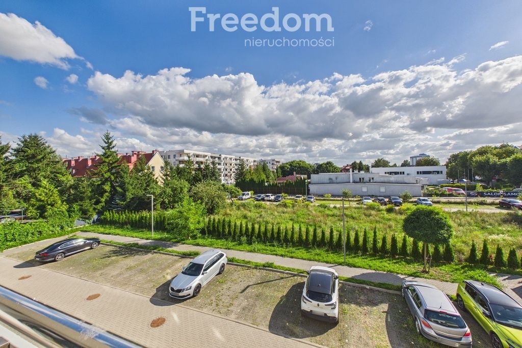Elbląg FREEDOM NIERUCHOMOŚCIWynajmę mieszkanie - Elbląg. Nowe mieszkanie, południowy balkon i własne miejsce