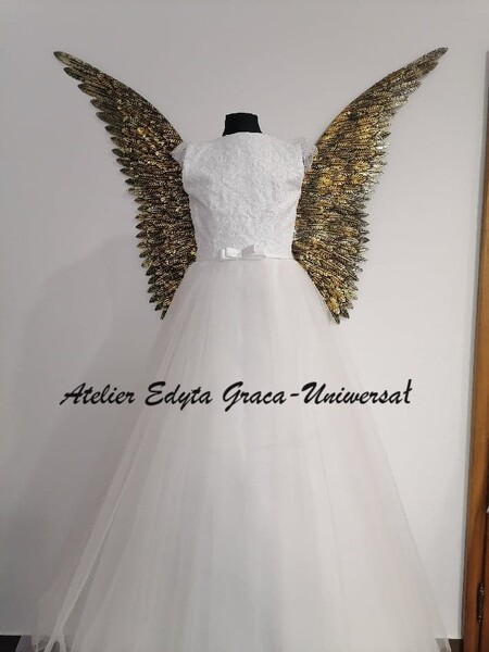 Elbląg Atelier Edyta Graca Uniwersał ul. Hetmanska 3F/2 (Pasaż) W sprzedaży hurtowej i detalicznej, alby i sukienki do