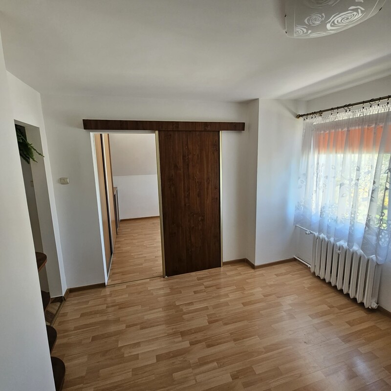 Elbląg DOM NIERUCHOMOŚCIOFERUJEMY NA SPRZEDAŻMIESZKANIE 2 POKOJOWEPow. 32 m2Blisko Park