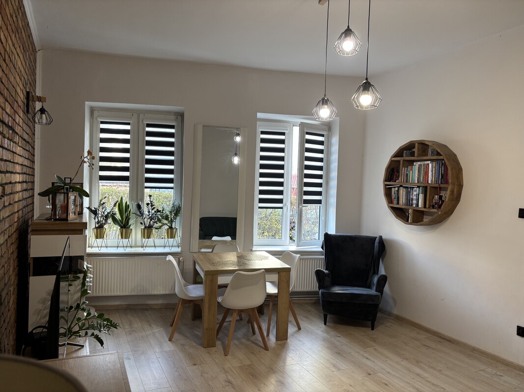 Elbląg Sprzedam mieszkanie na parterze w kamienicy 74m2.