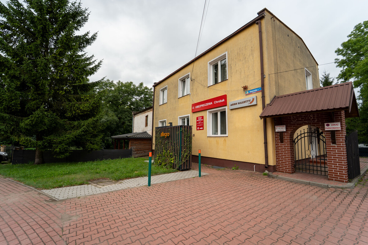 Elbląg WGN Nieruchomości Oddział Elbląg prezentuje Państwu na sprzedaż przestronny dwukondygnacyjny budynek biurowy w