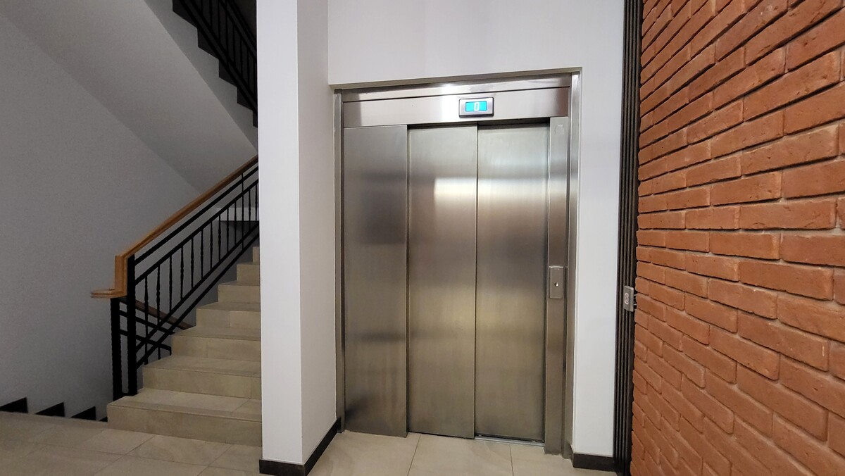 Elbląg KWADRAT NIERUCHOMOŚCI3 pokoje, 101 m2apartamentowiec z 2020 r. III piętro - windamedia z miastado