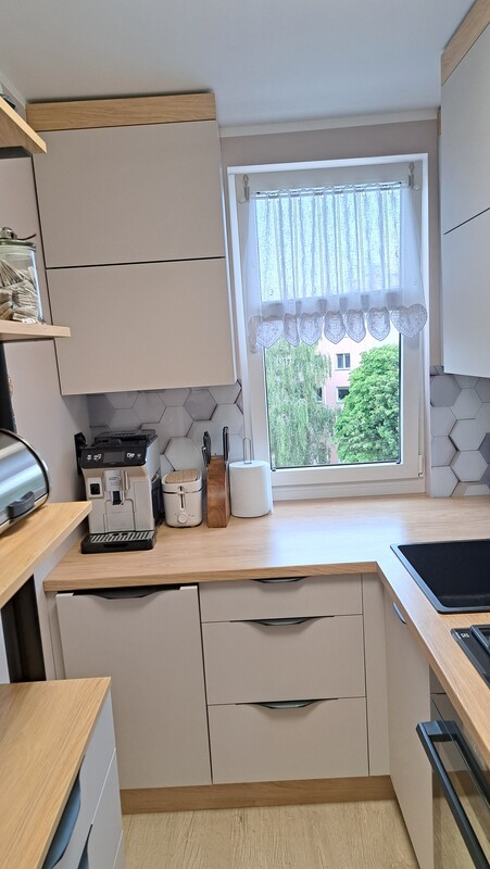 Elbląg 🏡 Mieszkanie 3-pokojowe na czwartym piętrze – blok SM Sielanka, ul. Kosynierów Gdyńskich 🏡