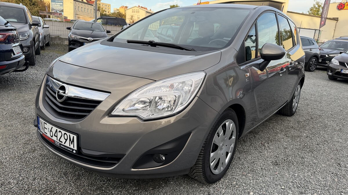 Elbląg Auto Leew LEWANDOWSKI Kupujemy i Sprzedajemy tylko dobre auta Za auta z Polskiego Salonu Płacimy Najwięcej OPEL