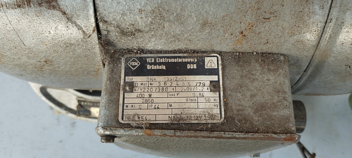 Elbląg Sprzedam overlock 3 nitkowy Textima. Zasilanie 380/220volt Zainteresowany/na ?dzwoń.