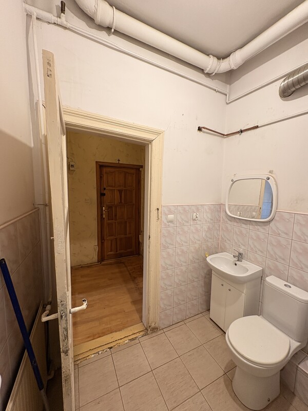 Elbląg Na sprzedaż mieszkanie 46,4 m² + piwnica 21 m² – centrum Elbląg - do generalnego remontu.