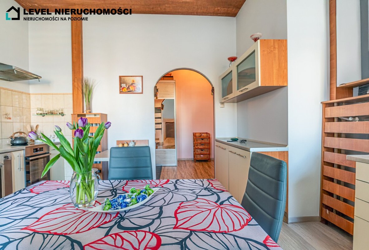 Elbląg LEVEL NIERUCHOMOŚCI Przestrzenne mieszkanie w kamienicy, aleja Grunwaldzka, Elbląg NIERUCHOMOŚCI NA