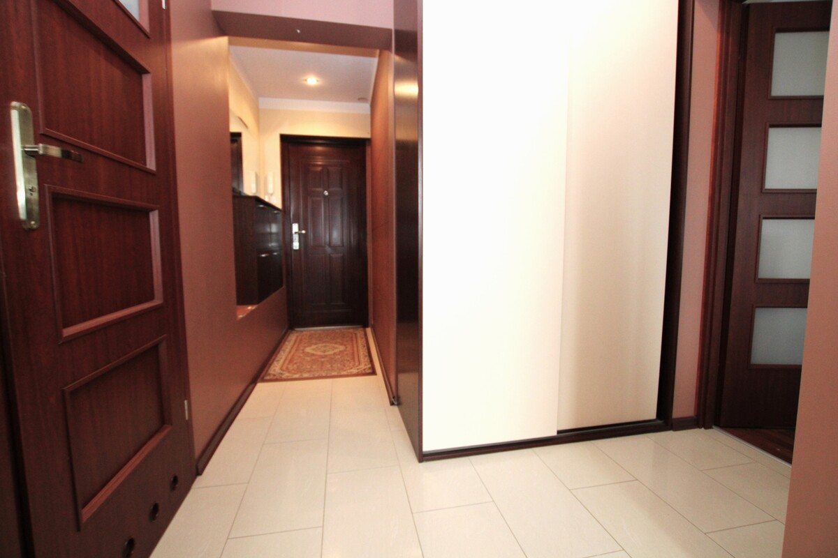 Elbląg NIERUCHOMOŚCI ANNA KRASZEWSKA Mieszkanie dwupokojowe gotowe do wprowadzenia ul. Barona