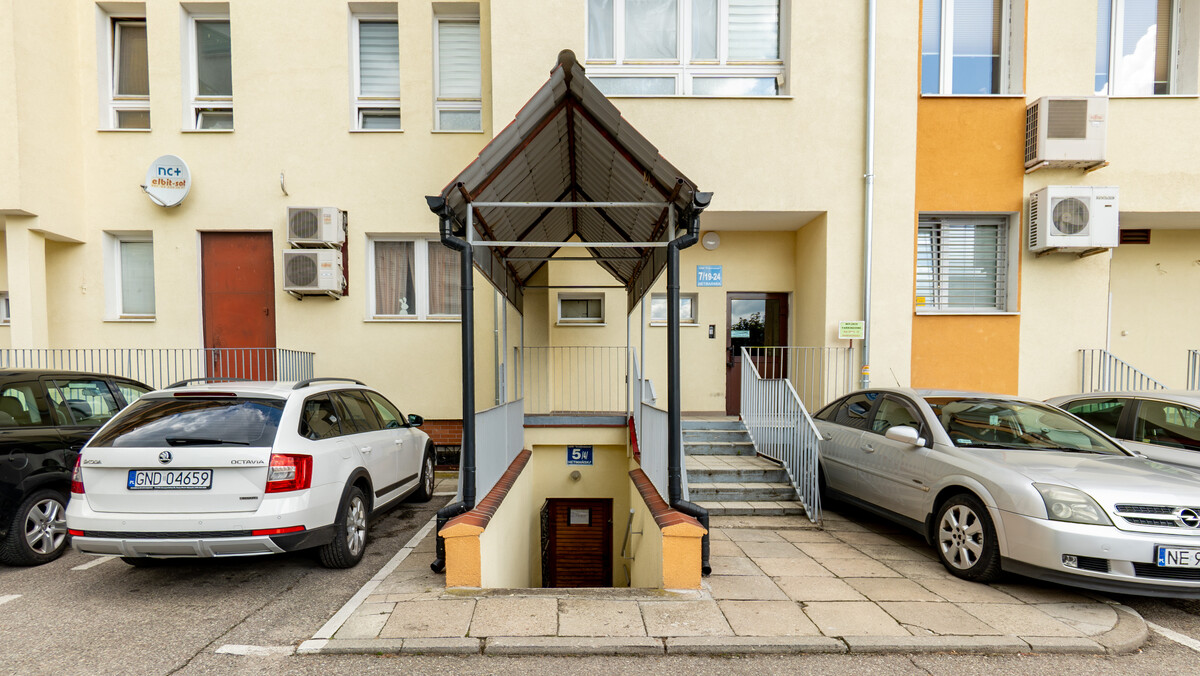 Elbląg TO MY SPRZEDAJEMYNIERUCHOMOŚCI W TYM MIEŚCIEBIURO NIERUCHOMOŚCIAMERICAN HOMEFOR SALE - LOKAL ul. HETMAŃSKA