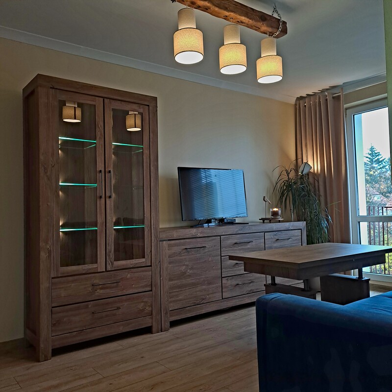 Elbląg Wynajmę mieszkanie w Elblągu ul Kościuszki/ wieżowiec/ 42 m dwa pokoje / salon oddzielna kuchnia sypialnia/ w