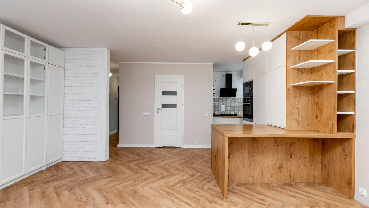 Elbląg TO MY SPRZEDAJEMYNIERUCHOMOŚCI W TYM MIEŚCIEBIURO NIERUCHOMOŚCIAMERICAN HOMEFOR SALE - 2 POKOJE -