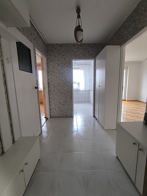 Elbląg Sprzedam mieszkanie 2-pokojowe w centrum Elbląga, ul Brzeska 32 /balkon/parking/ winda/ -42,20 m2 Cena 309 000 do