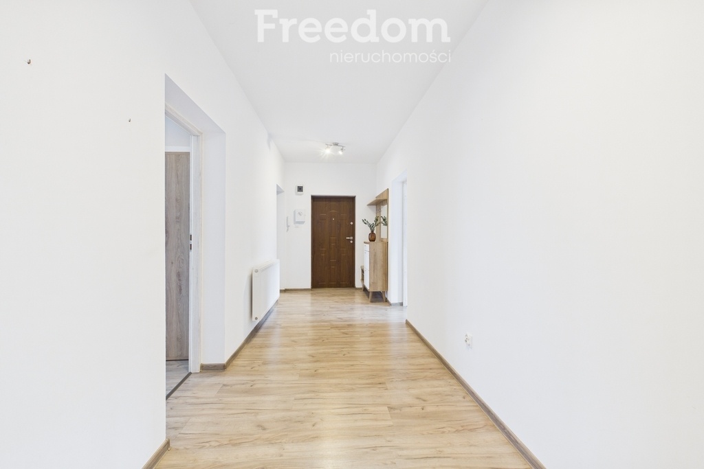 Elbląg FREEDOM NIERUCHOMOŚCISprzedam mieszkanie - Nowy dwór gdański, Dworcowa. Na sprzedaż czteropokojowe mieszkanie o
