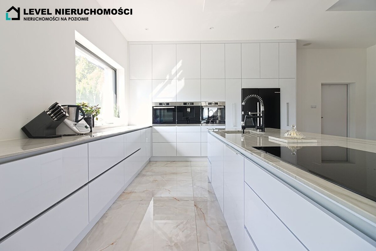 Elbląg LEVEL NIERUCHOMOŚCI Nowoczesny dom pod ElblągiemMyślęcin259,10 m2 NIERUCHOMOŚCI NA POZIOMIE