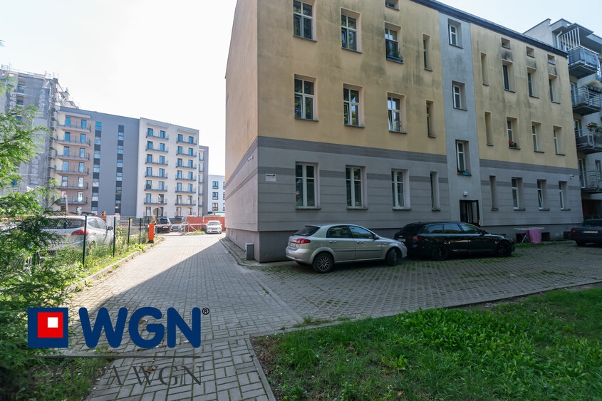 Elbląg WGN Nieruchomości oddział Elbląg prezentuje mieszkanie w centrum miasta na 2 piętrze, o powierzchni 76m2,z