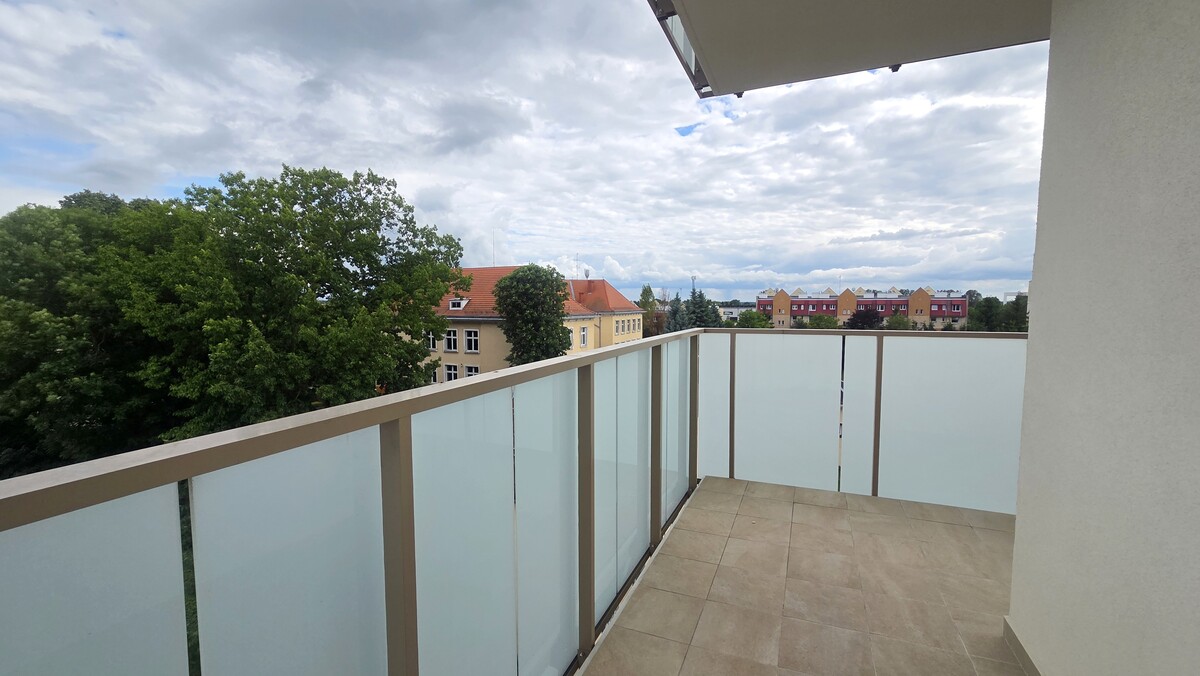 Elbląg KWADRAT NIERUCHOMOŚCI3 pokoje, 70,4 m2III piętro, windabalkon 13,48 m2stan deweloperski, do wykończeniaw cenie