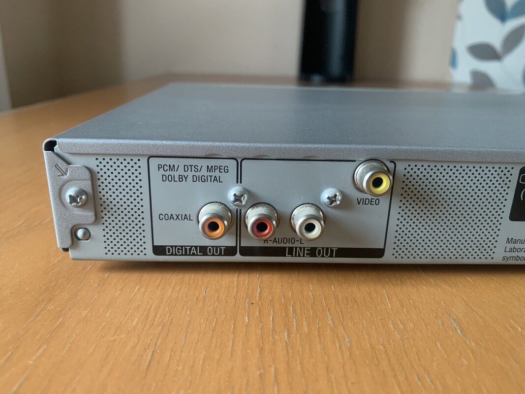 Elbląg Sony HTP-1200 zestaw kina domowego typu „all-in-one”, przeznaczony do domowej rozrywki z dźwiękiem