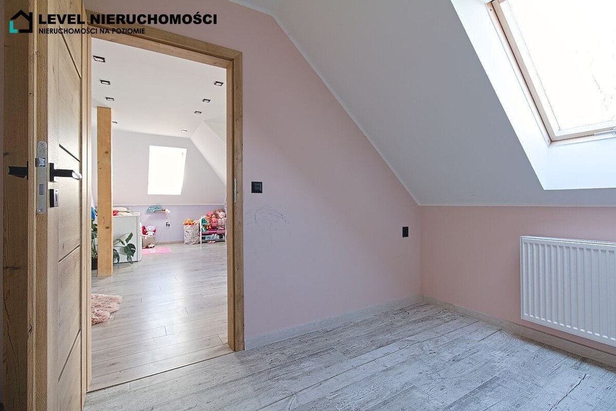 Elbląg LEVEL NIERUCHOMOŚCI Duży dom pod Elblągiem Krzewsk NIERUCHOMOŚCI NA POZIOMIE