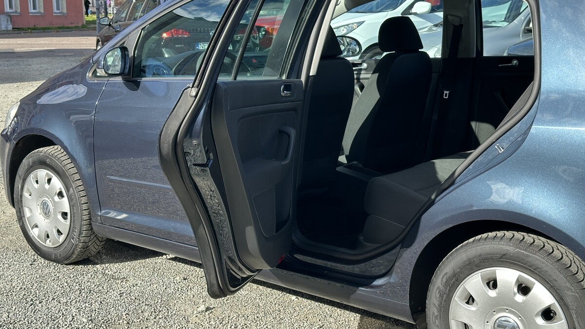 Elbląg Auto Leew LEWANDOWSKI Kupujemy i Sprzedajemy tylko dobre auta Za auta z Polskiego Salonu Płacimy Najwięcej