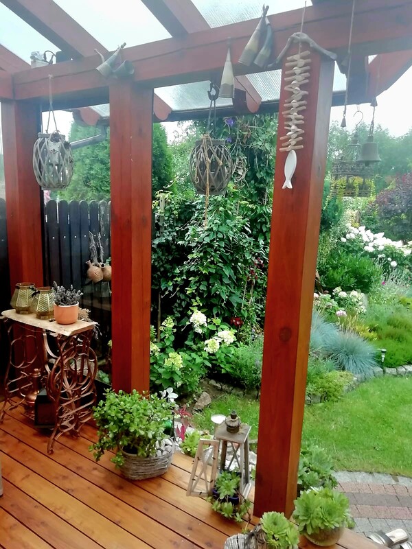 Elbląg Sprzedam dom w zabudowie bliźniaczej z dwoma garażami położony w Tolkmicku. Powierzchnia działki