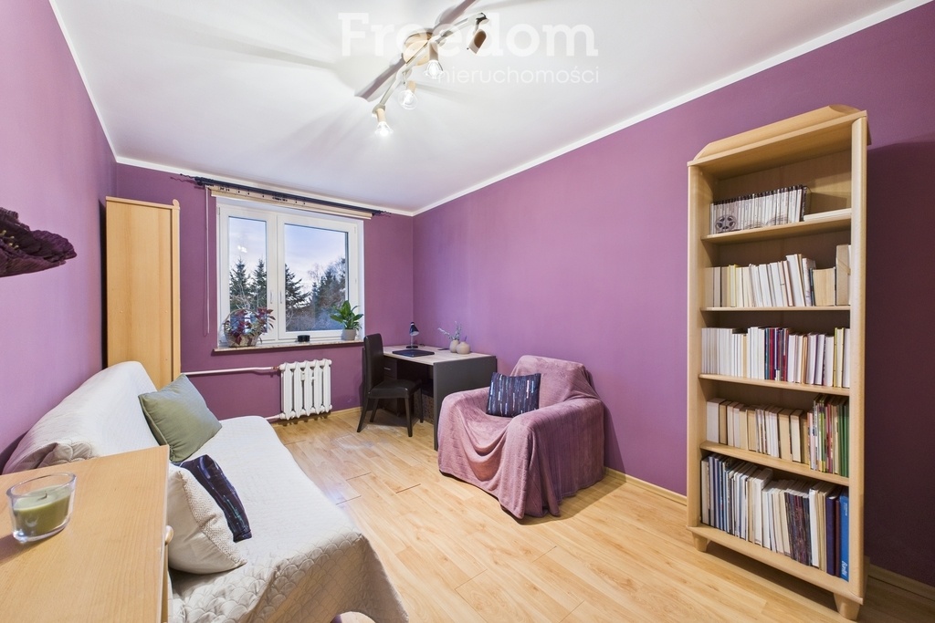 Elbląg FREEDOM NIERUCHOMOŚCISprzedam mieszkanie - Elbląg, Fromborska. Na sprzedaż ustawne mieszkanie 3-pokojowe o