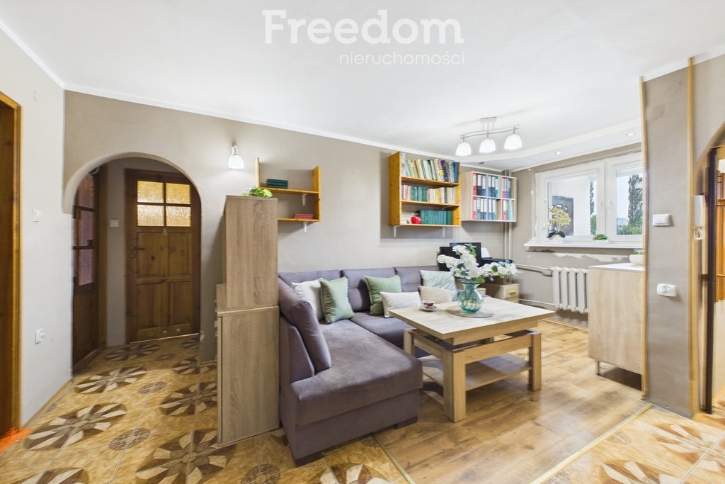Elbląg FREEDOM NIERUCHOMOŚCISprzedam mieszkanie - Elbląg, Lotnicza. Na sprzedaż mieszkanie o powierzchni 64 m², położone