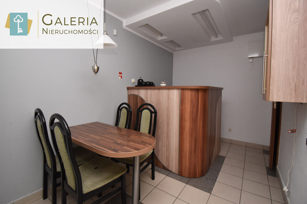 Elbląg GALERIA NIERUCHOMOŚCIZ pasji i miłości do nieruchomości Na wynajem: Dwupoziomowy lokal usługowy