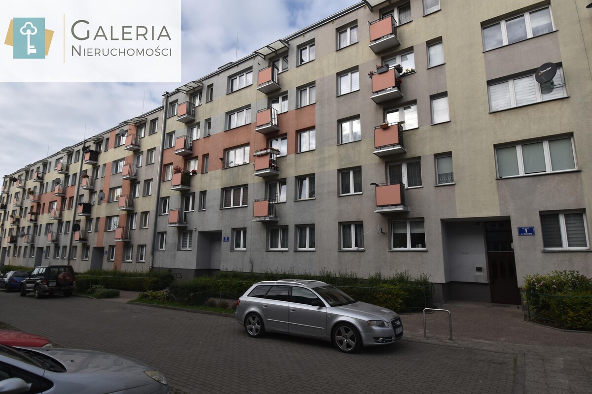 Elbląg GALERIA NIERUCHOMOŚCIZ pasji i miłości do nieruchomościNa sprzedaż: Trzypokojowe mieszkanie na drugim piętrze