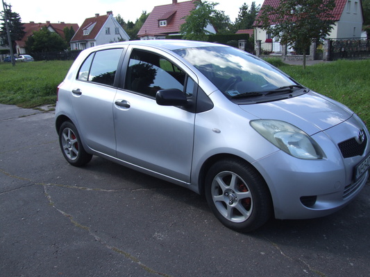 Elbląg Toyota Yaris 1,3 2007 Salon, Przebieg 148 000 km.