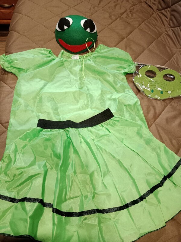 Elbląg Sprzedam stroje karnawałowe po córce w cenie od 20 zł do 35 zł, maska i peruka po 10 zł. Możliwość odbioru w