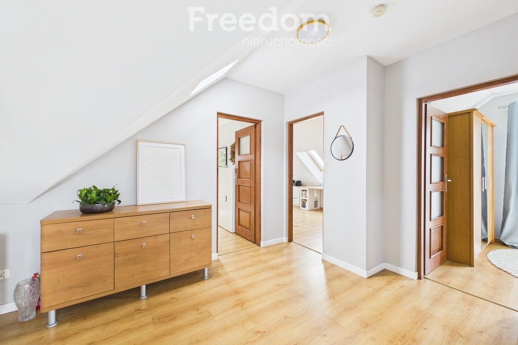 Elbląg FREEDOM NIERUCHOMOŚCISprzedam dom - Elbląg. Z przyjemnością prezentuję ofertę sprzedaży bardzo