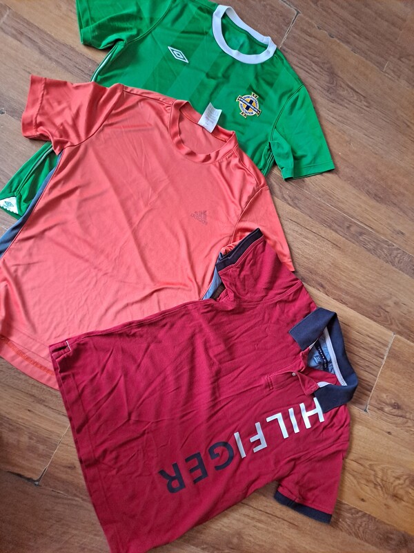 Elbląg Sprzedam 
Ubrania dla dziewczynki rozmiar 98-104-70 zł
Ubrania dla chłopca od rozmiaru 140-164-70 zl
Wózek dla