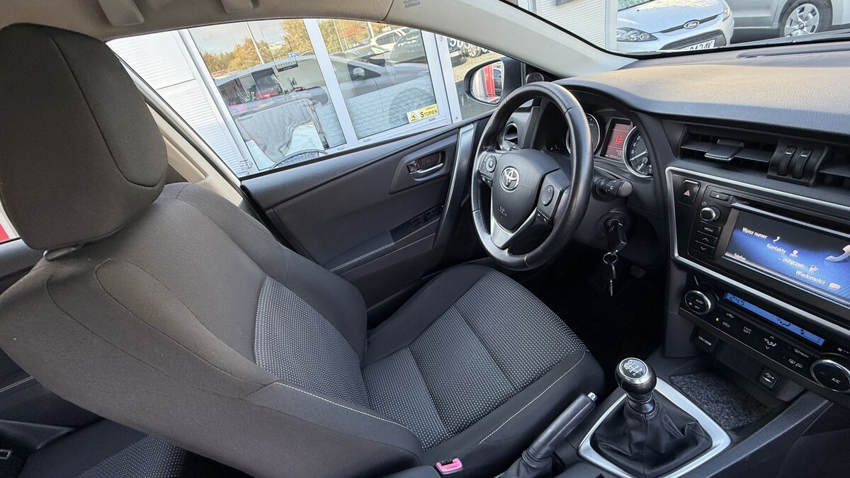 Elbląg Auto Leew LEWANDOWSKI Kupujemy i Sprzedajemy tylko dobre auta Za auta z Polskiego Salonu Płacimy Najwięcej TOYOTA
