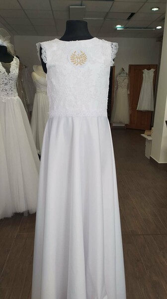 Elbląg Atelier Edyta Graca Uniwersał ul. Hetmanska 3F/2 (Pasaż) W sprzedaży hurtowej i detalicznej, alby i sukienki do