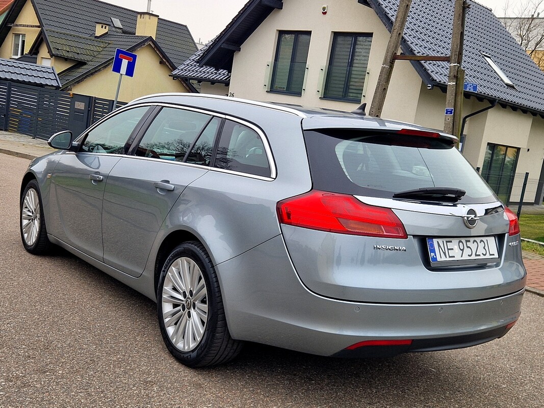 Elbląg Opel InsigniaSilnik : Benzyna 140KM179tys. km Serwis !Zarejestrowany i opłacony!