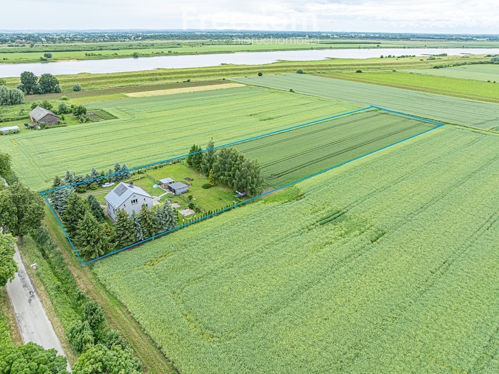 Elbląg FREEDOM NIERUCHOMOŚCISprzedam dom - Palczewo. Na sprzedaż przestronny, trzykondygnacyjny dom jednorodzinny