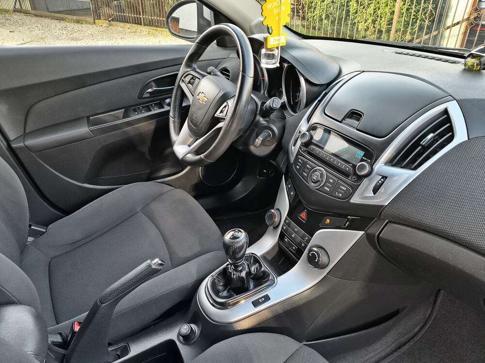Elbląg CHEVROLET CRUZESilnik : 1.6 124KMMały przebieg : 108 tys. km!Zarejestrowany i opłacony!