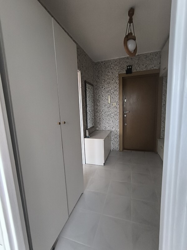 Elbląg Sprzedam mieszkanie 2-pokojowe w centrum Elbląga, ul Brzeska 32 /balkon/parking/ winda/ -42,20 m2 Cena 309 000 do