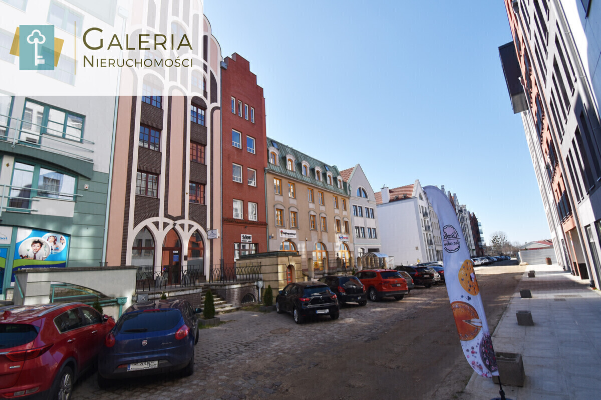 Elbląg GALERIA NIERUCHOMOŚCIZ pasji i miłości do nieruchomościNa sprzedaż: Trzypokojowe mieszkanie w sercu Starego