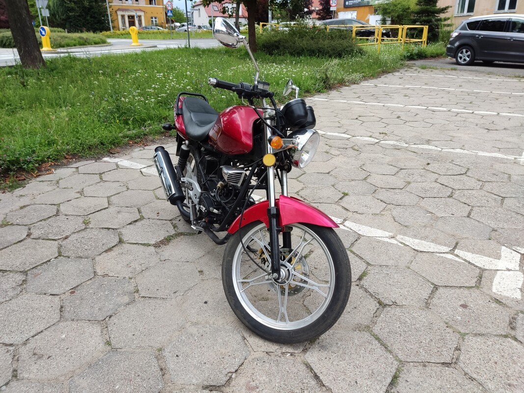 Elbląg Świeże Opłaty, Sprawny.. Motorower-Yamasaki 50,rok 2010,zarejestrowany na 50cm -nowy silnik 125cm, nowy wydech-