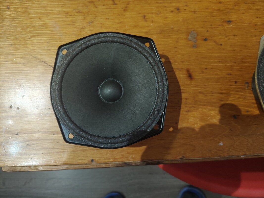 Elbląg Twoje głośniki charczą, mają sparciałe zawieszenia, a może jeden z nich całkowicie przestał grać? Nie kupuj