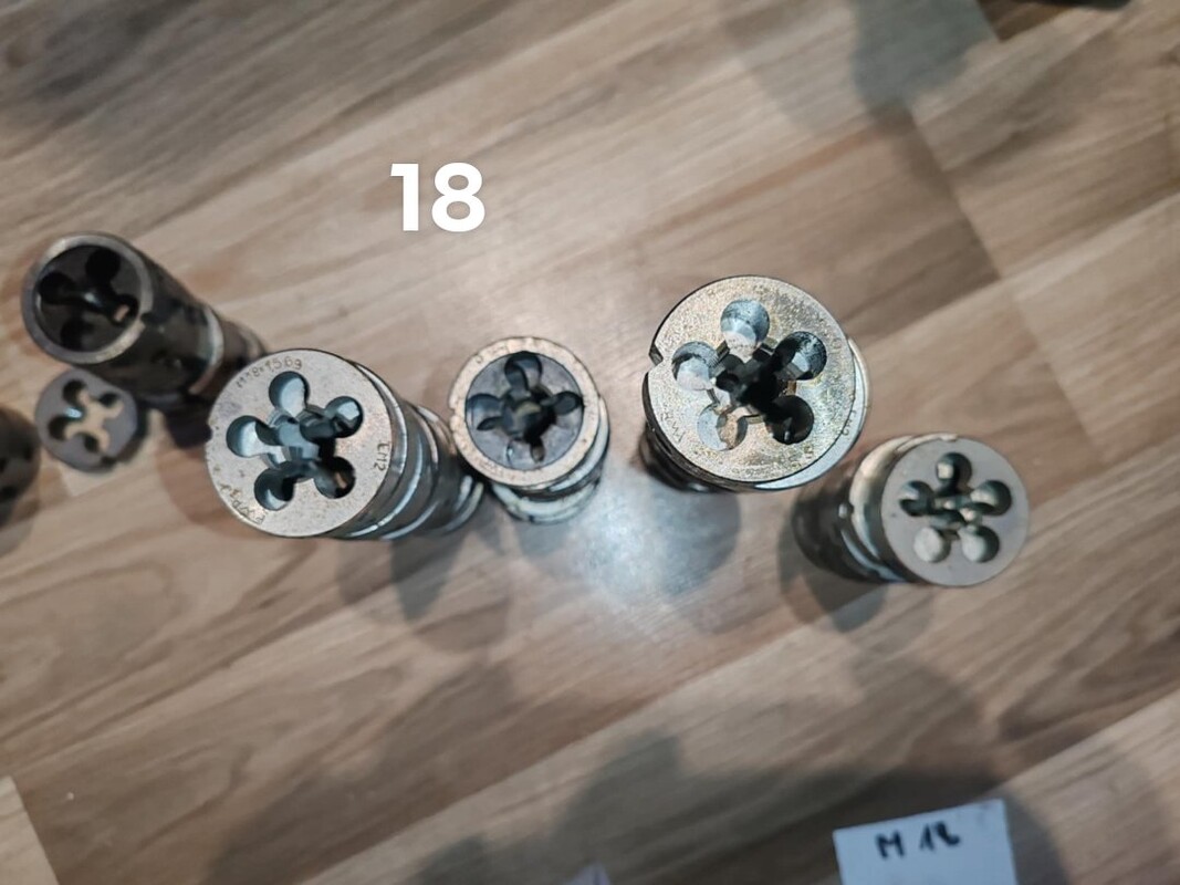 Elbląg Witam posiadam na sprzedaż duże ilości wiertla do betonu do metalu do maszyn pilniki różne. Gwintowniki różnego