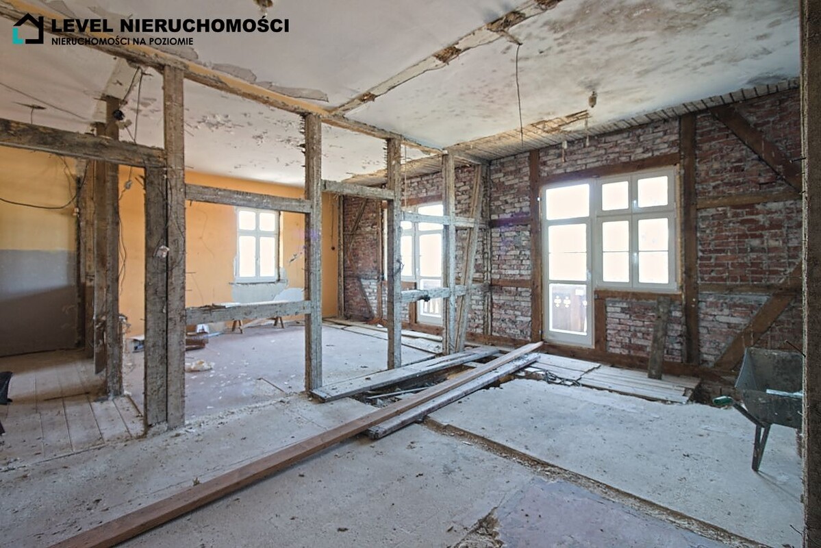 Elbląg LEVEL NIERUCHOMOŚCI Dawny dworzec w Tolkmickuul. Morska NIERUCHOMOŚCI NA POZIOMIE