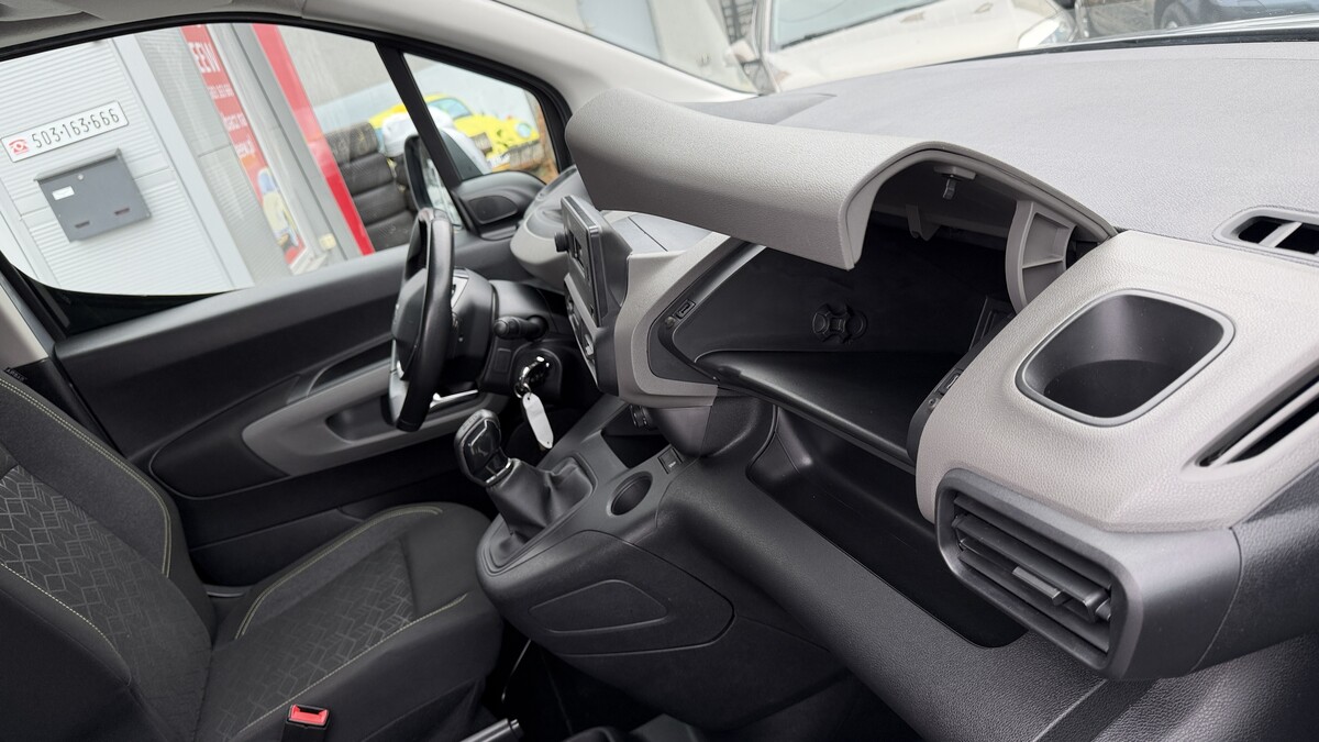 Elbląg Auto Leew LEWANDOWSKI Kupujemy i Sprzedajemy tylko dobre auta Za auta z Polskiego Salonu Płacimy Najwięcej