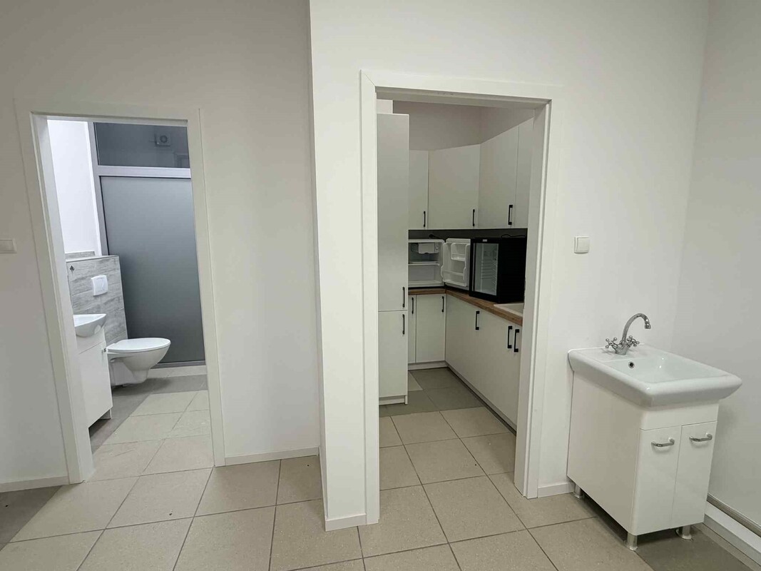 Elbląg 🏢 Wynajmę lokal użytkowy 46 m² – idealny na gabinet, biuro lub usługi! Świetna