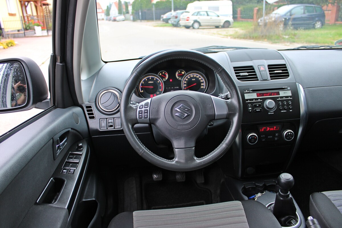 Elbląg SUZUKI SX4 Silnik : 1.6 120KM (Benzyna)Zarejestrowany i ubezpieczony!