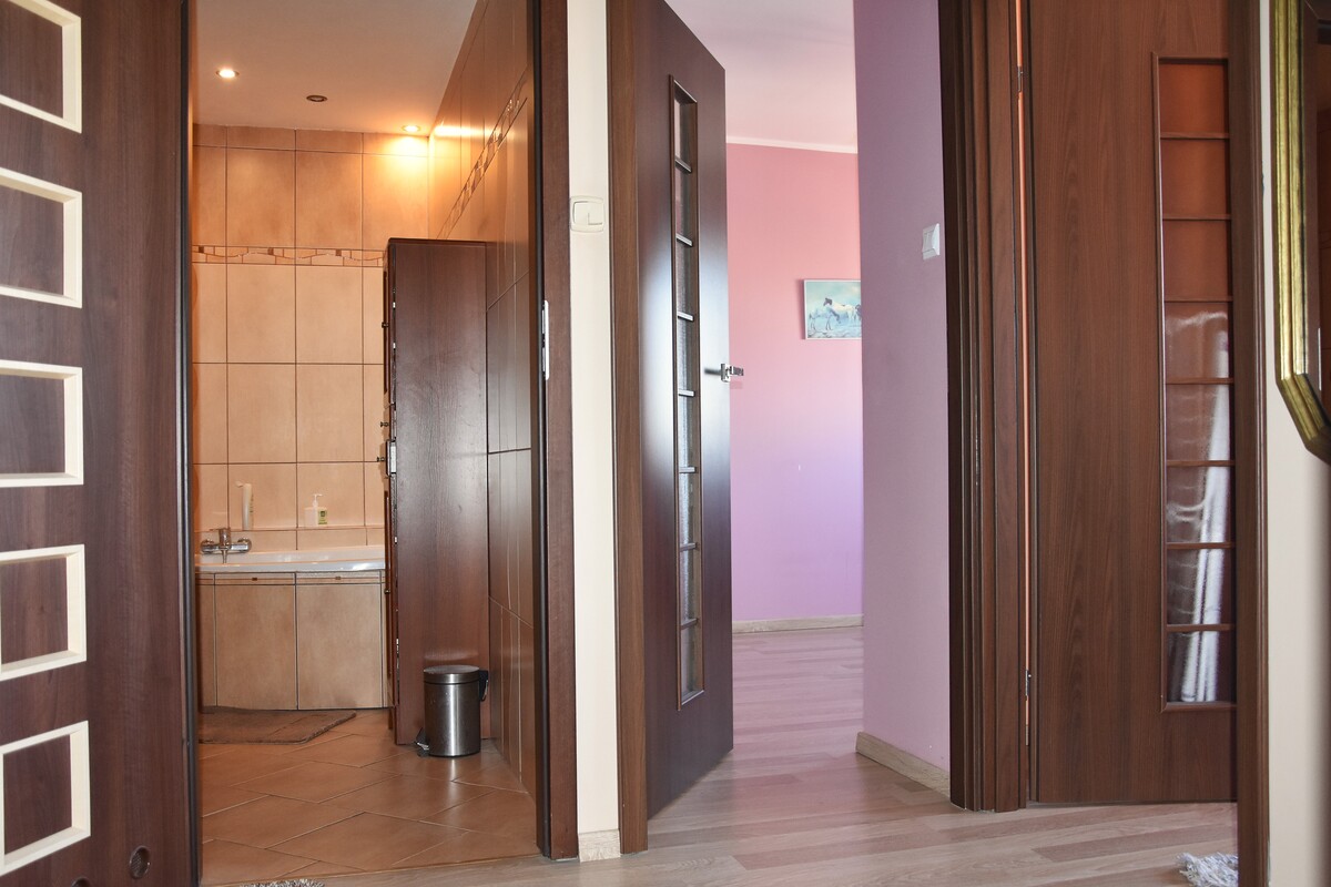 Elbląg ATUT NIERUCHOMOŚCI poleca z nową cenąMIESZKANIE z PIĘKNĄ PANORAMĄ MIASTA. Elbląg ul. Piechoty. Oferujemy