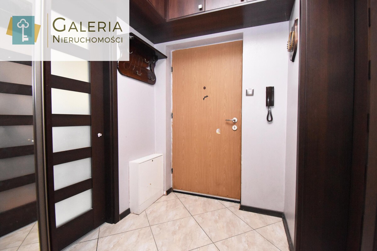 Elbląg GALERIA NIERUCHOMOŚCIZ pasji i miłości do nieruchomościNa sprzedaż: 2 pokojowe mieszkanie na pierwszym pietrze