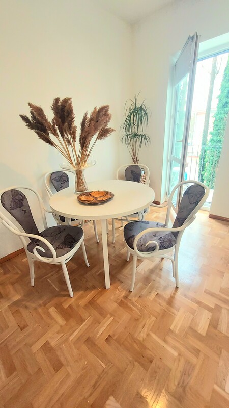 Elbląg Topowa lokalizacja !
Gotowe do wprowadzenia
1 PIETRO
BALKON
MIEJSCA POSTOJOWE
DUZA PIWNICA Z OKNEM