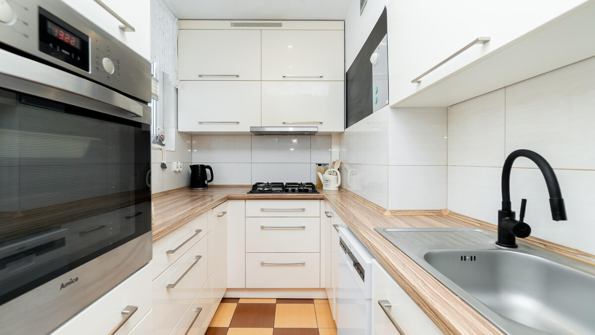 Elbląg TO MY SPRZEDAJEMYNIERUCHOMOŚCI W TYM MIEŚCIEBIURO NIERUCHOMOŚCIAMERICAN HOMEFOR SALE - 3 POKOJE -